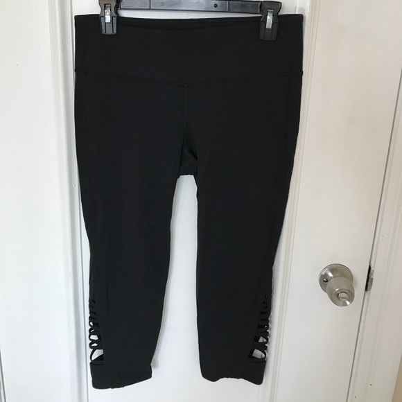 Athleta Chaturanga Black Capri Yoga Leggings - M - Picture 2 of 4